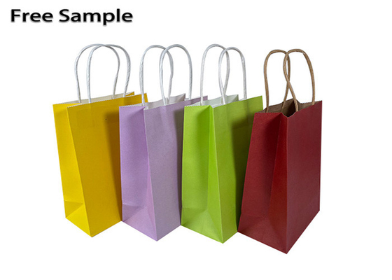 Good price 15*8*21cm 250gsm CMYKクラフト紙の買い物袋はハンドルをねじった オンライン